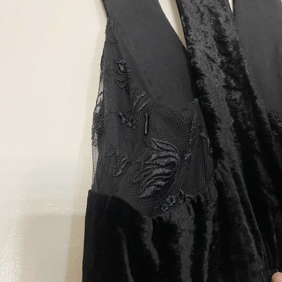 A.L.C. Black floral lace pleated sleeveless top size US small 2 - Picture 6 of 6